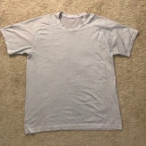 Lululemon metal vent T-shirt/ men's size L